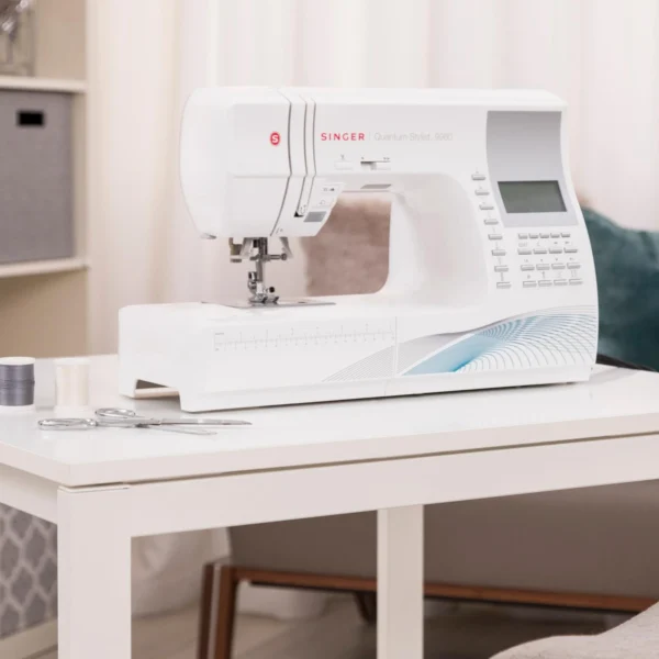 Singer 9960 Quantum Stylist  Computerized Sewing Machine With Accessory Kit - Image 6